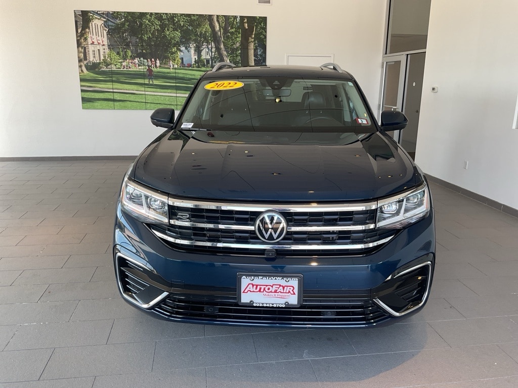 Used 2022 Volkswagen Atlas SEL Premium R-Line with VIN 1V2FR2CA1NC520907 for sale in Merrimack, NH