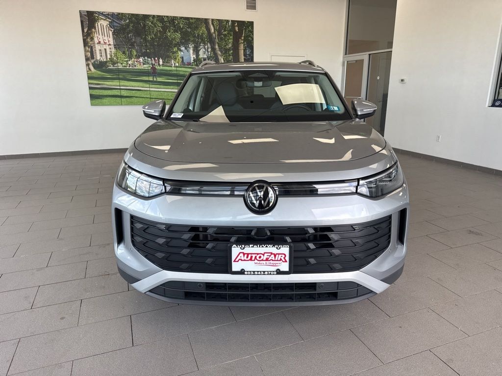 Certified 2025 Volkswagen Tiguan 2.0T SE SUV