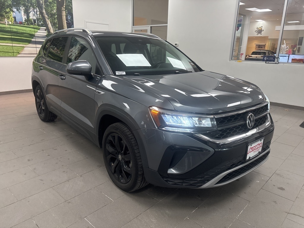 Used 2022 Volkswagen Taos SE with VIN 3VVPX7B27NM037893 for sale in Merrimack, NH