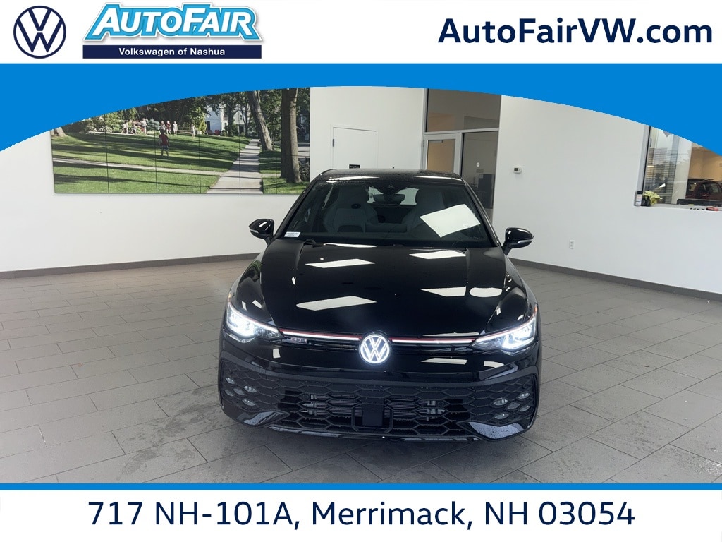 2025 Volkswagen Golf GTI SE's photo