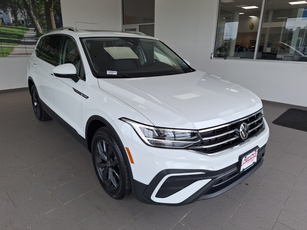 Used 2024 Volkswagen Tiguan SE with VIN 3VVMB7AX8RM145346 for sale in Merrimack, NH