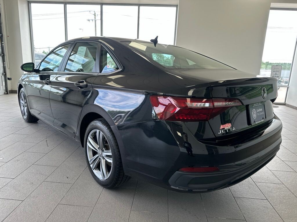 Certified 2024 Volkswagen Jetta 1.5T SE Sedan