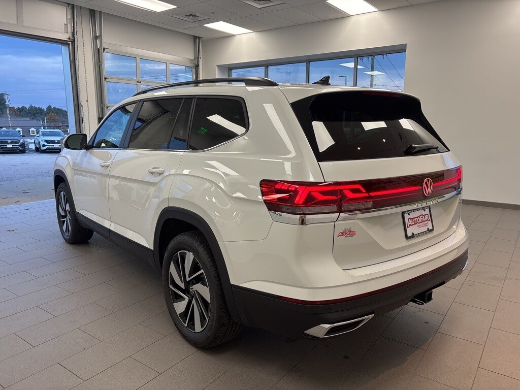 2026 Volkswagen Atlas SE Technology photo 4