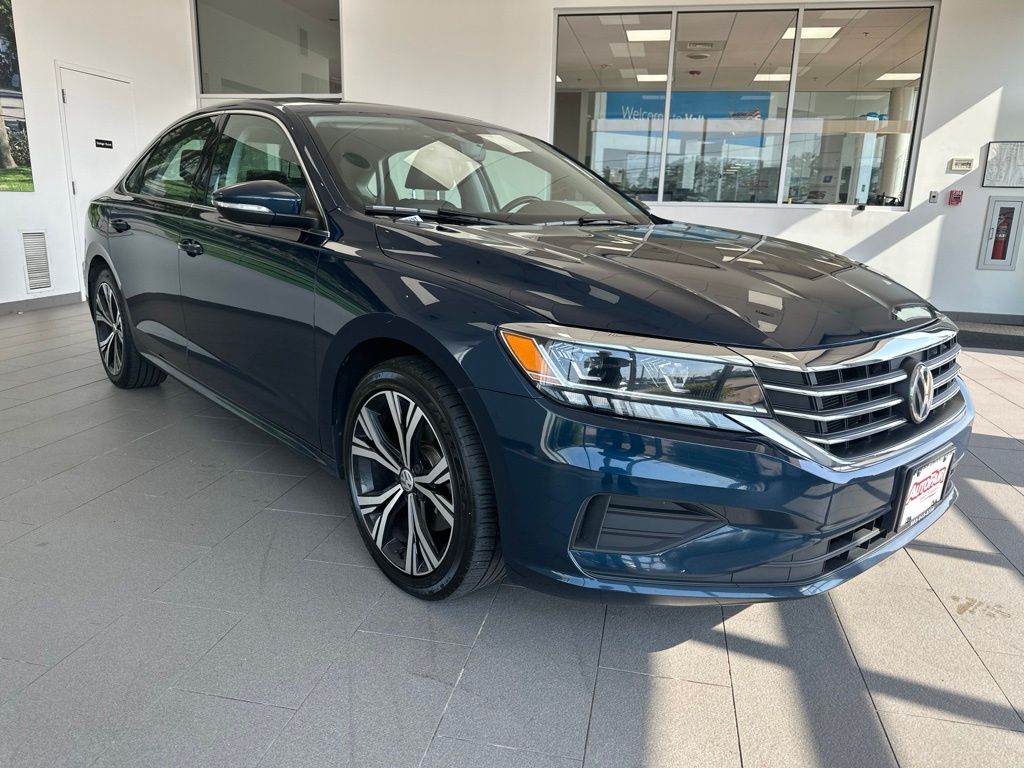 2021 Volkswagen Passat 2.0T SE Auto's photo
