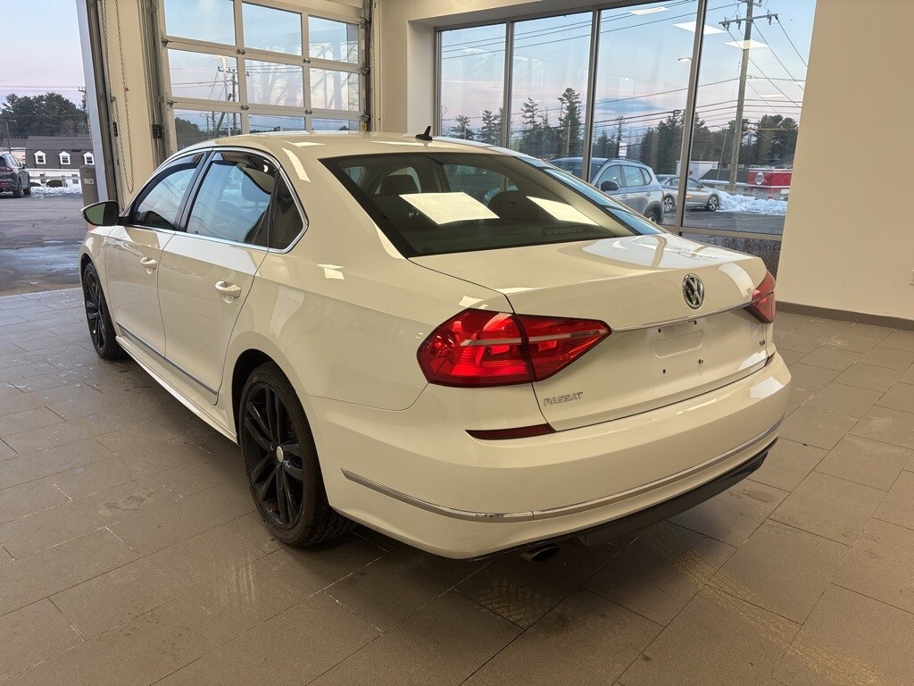 Used 2016 Volkswagen Passat 1.8T R-Line Sedan