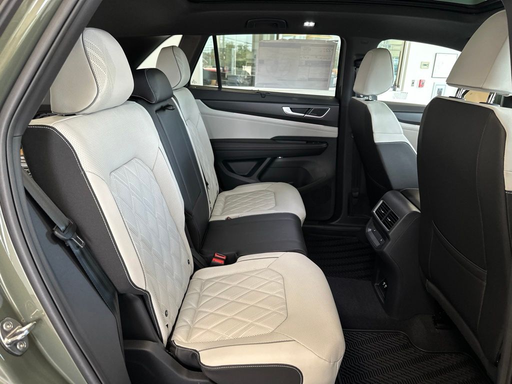 2026 Volkswagen Atlas Cross Sport SEL Premium R-LINE - Photo 10