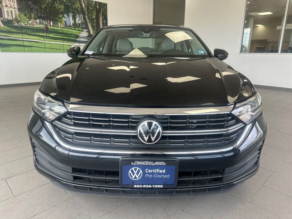 Certified 2024 Volkswagen Jetta 1.5T SE Sedan