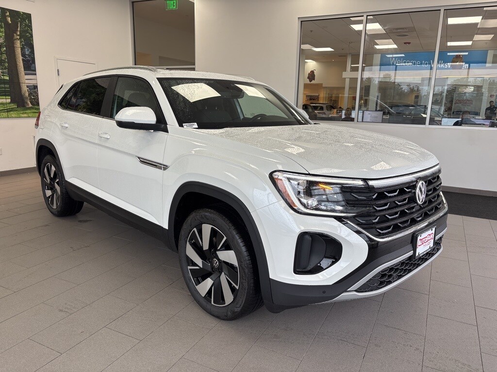 2026 Volkswagen Atlas Cross Sport SE Technology photo 3