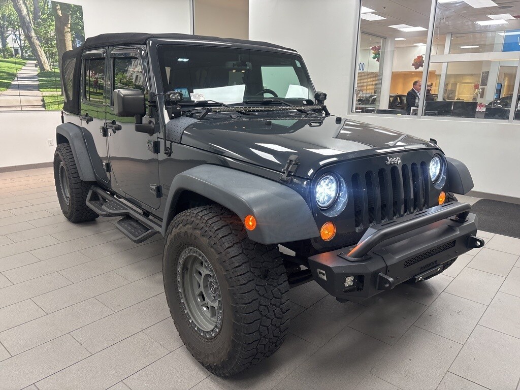 2016 Jeep Wrangler Unlimited Sport photo 2