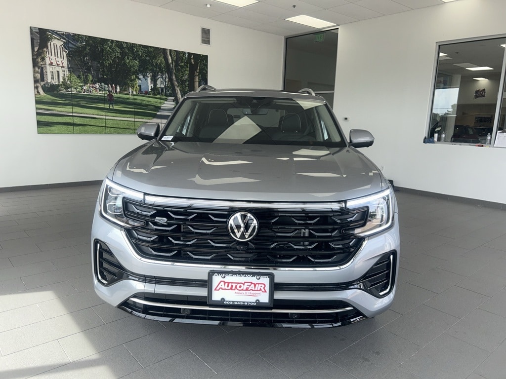 2026 Volkswagen Atlas SEL Premium R-Line's photo
