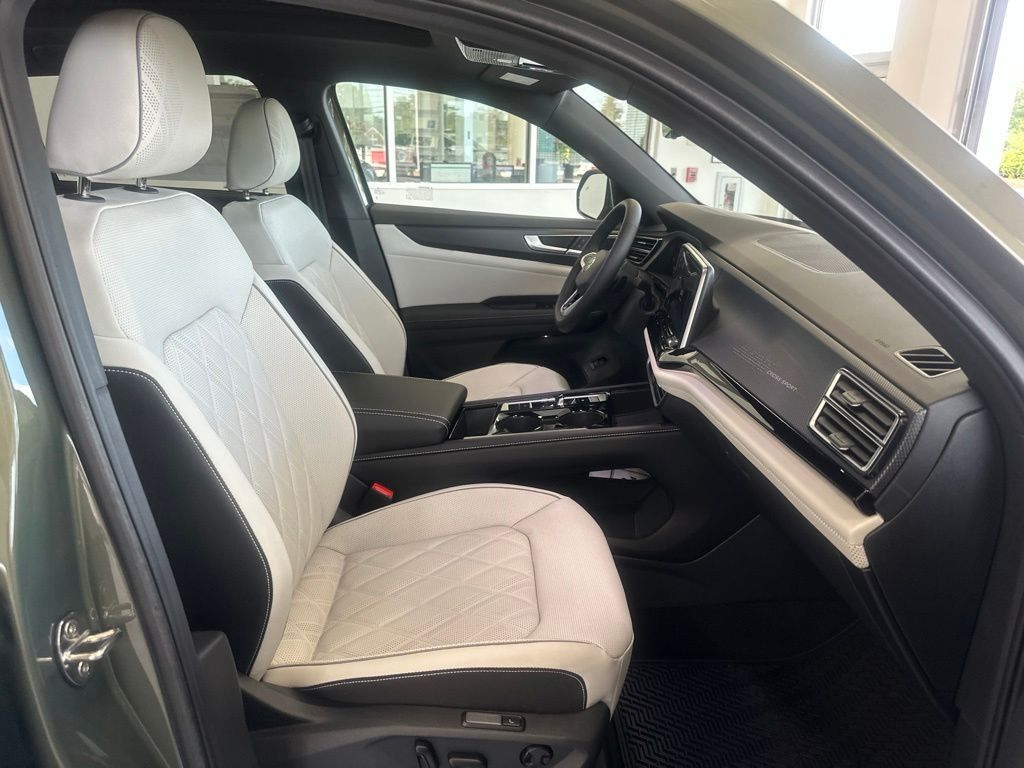 2026 Volkswagen Atlas Cross Sport SEL Premium R-LINE - Photo 8