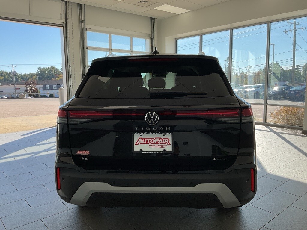 2025 Volkswagen Tiguan SE photo 3