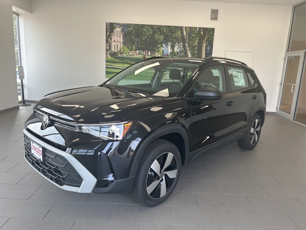 2025 Volkswagen Taos S photo 2