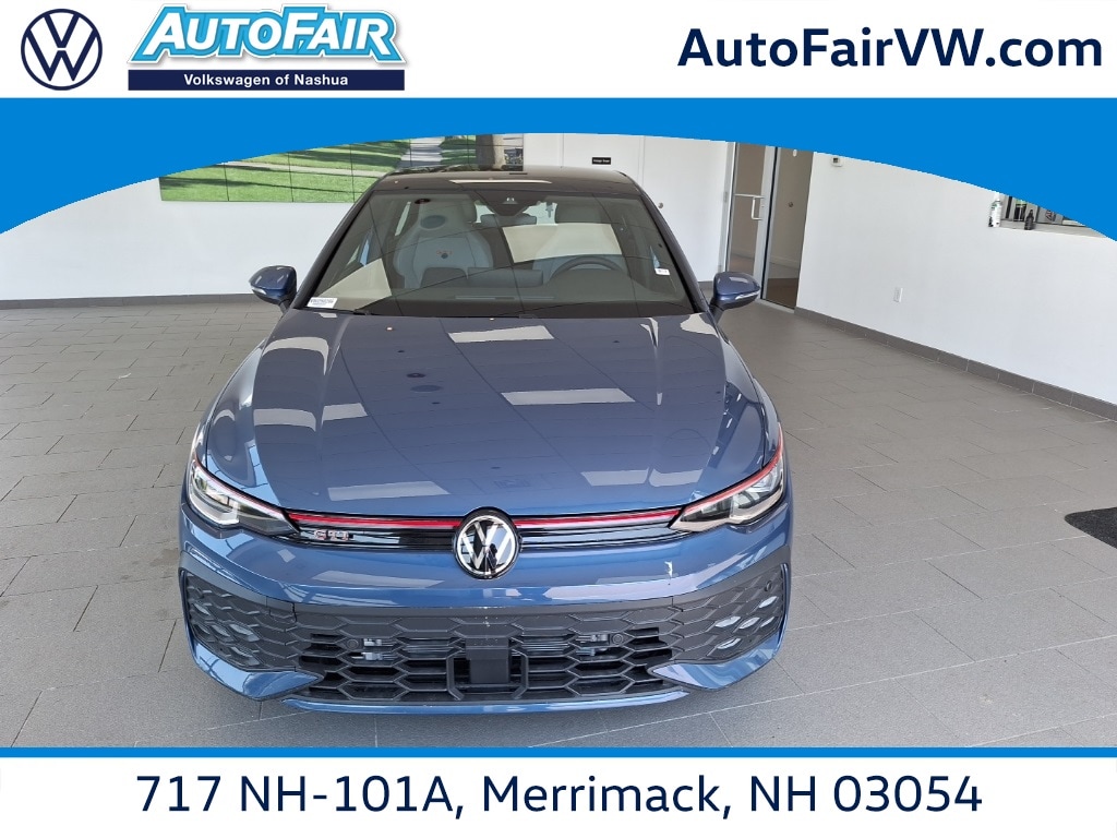 2025 Volkswagen Golf GTI SE's photo