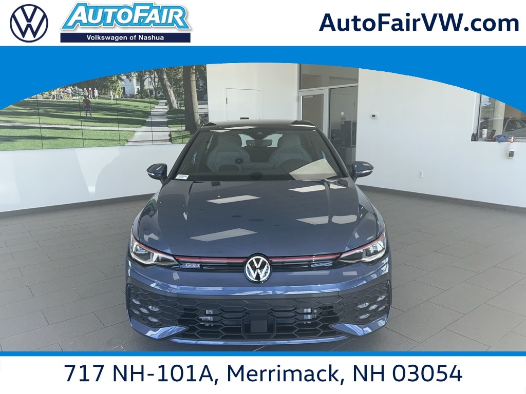 2025 Volkswagen Golf GTI SE's photo