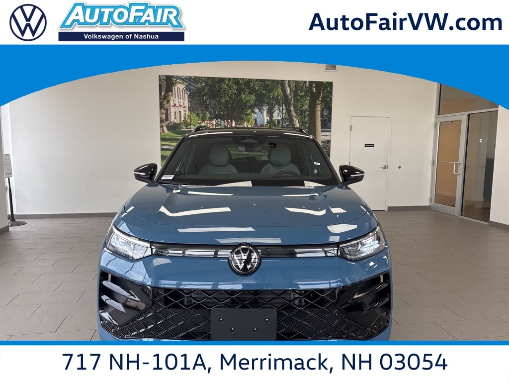 New 2026 Volkswagen Tiguan 2.0T SE R-Line Black SUV