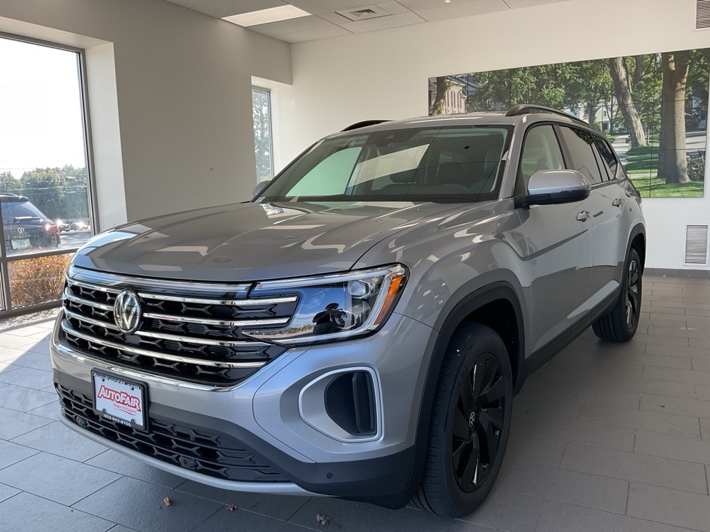 2026 Volkswagen Atlas SE w/Tech's photo