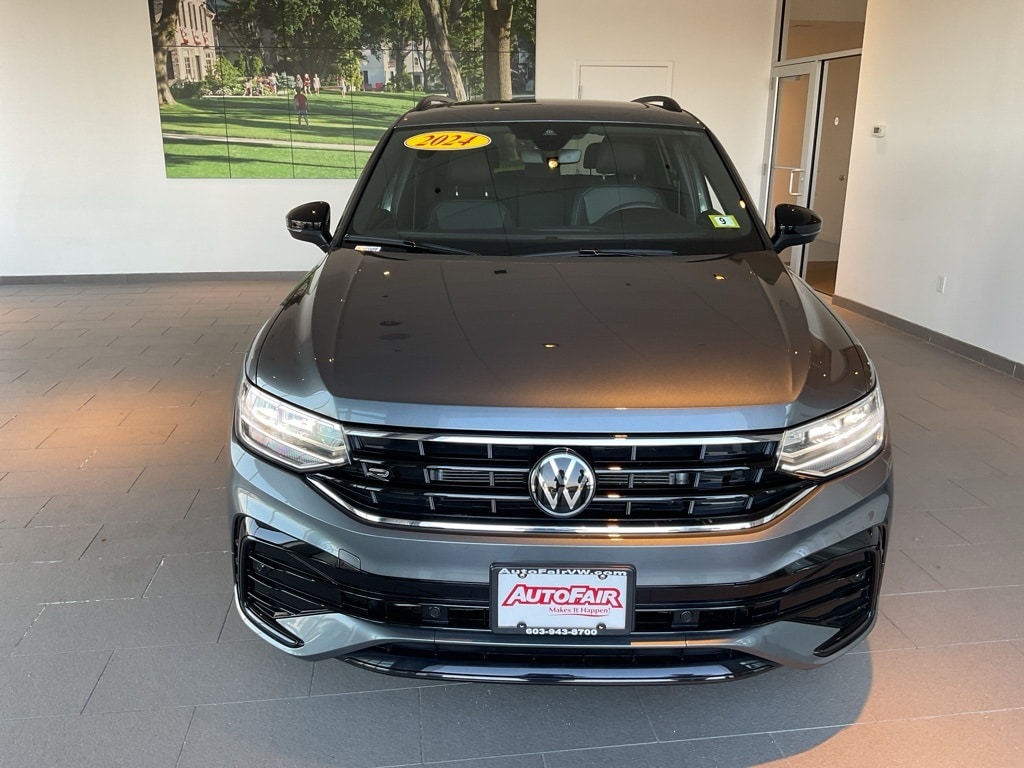 Used 2024 Volkswagen Tiguan SE R-LINE BLACK with VIN 3VV8B7AX7RM011185 for sale in Merrimack, NH