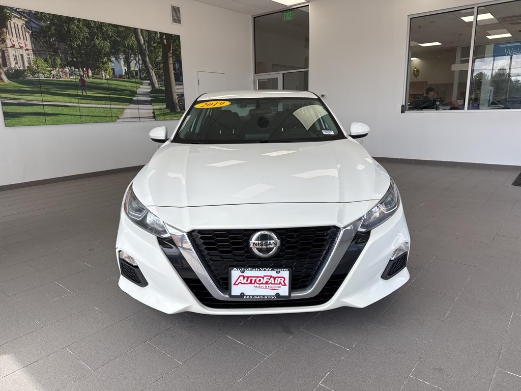 Used 2019 Nissan Altima S with VIN 1N4BL4BV1KC161495 for sale in Merrimack, NH