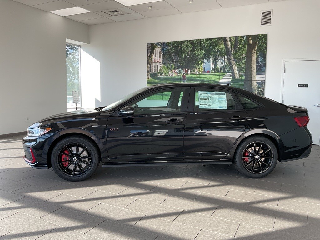 2026 Volkswagen Jetta GLI 2.0T Autobahn photo 3