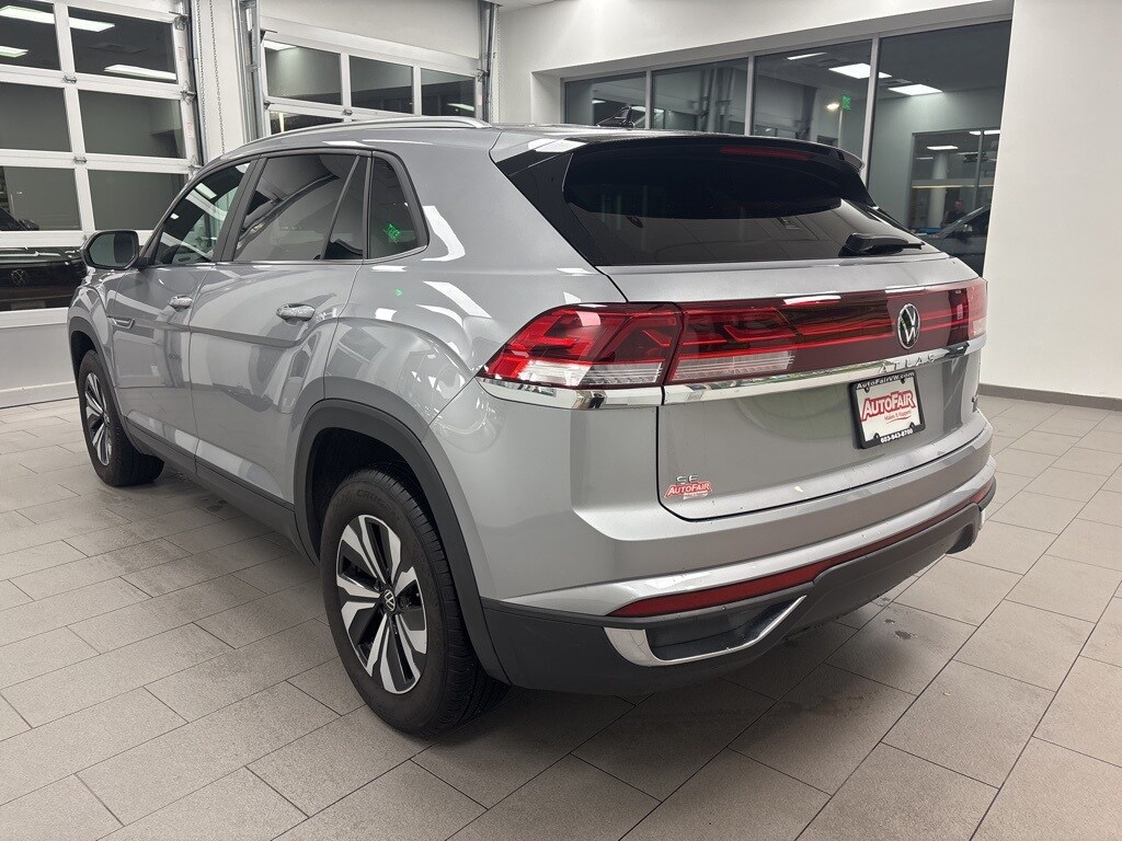 2024 Volkswagen Atlas Cross Sport SE photo 4