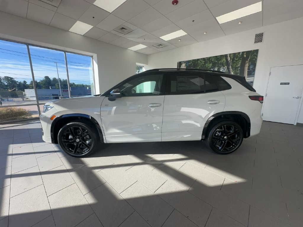 New 2026 Volkswagen Tiguan SE R-Line Black SUV
