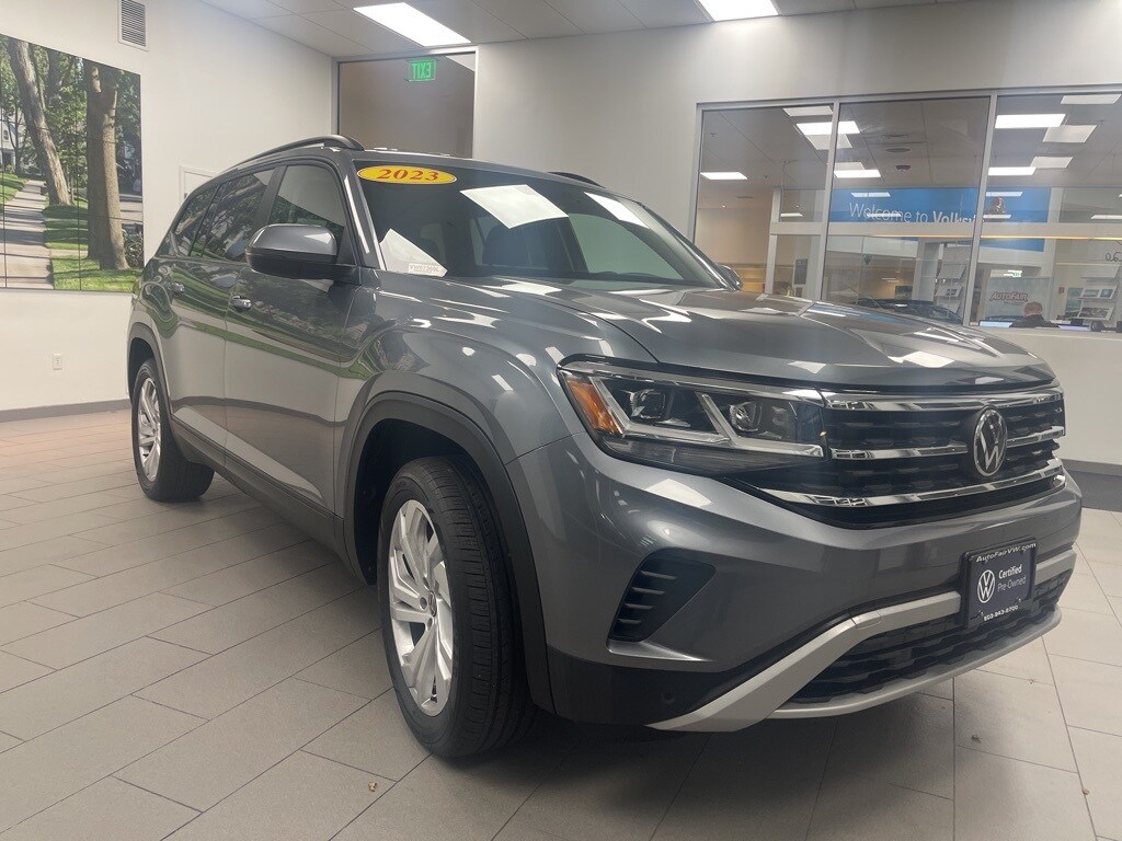 2023 Volkswagen Atlas V6 SE Technology photo 2