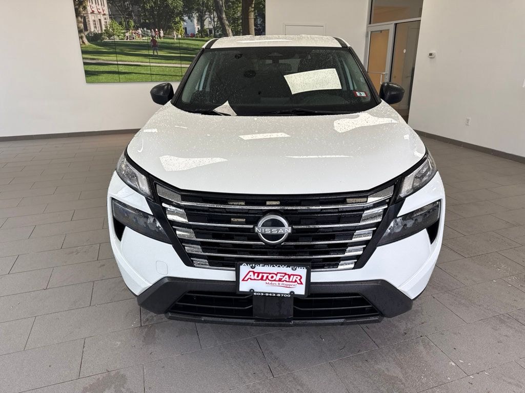 Used 2024 Nissan Rogue S SUV