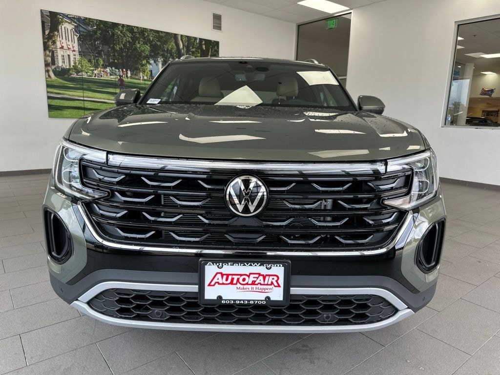 New 2026 Volkswagen Atlas Cross Sport 2.0T SE w/Technology SUV