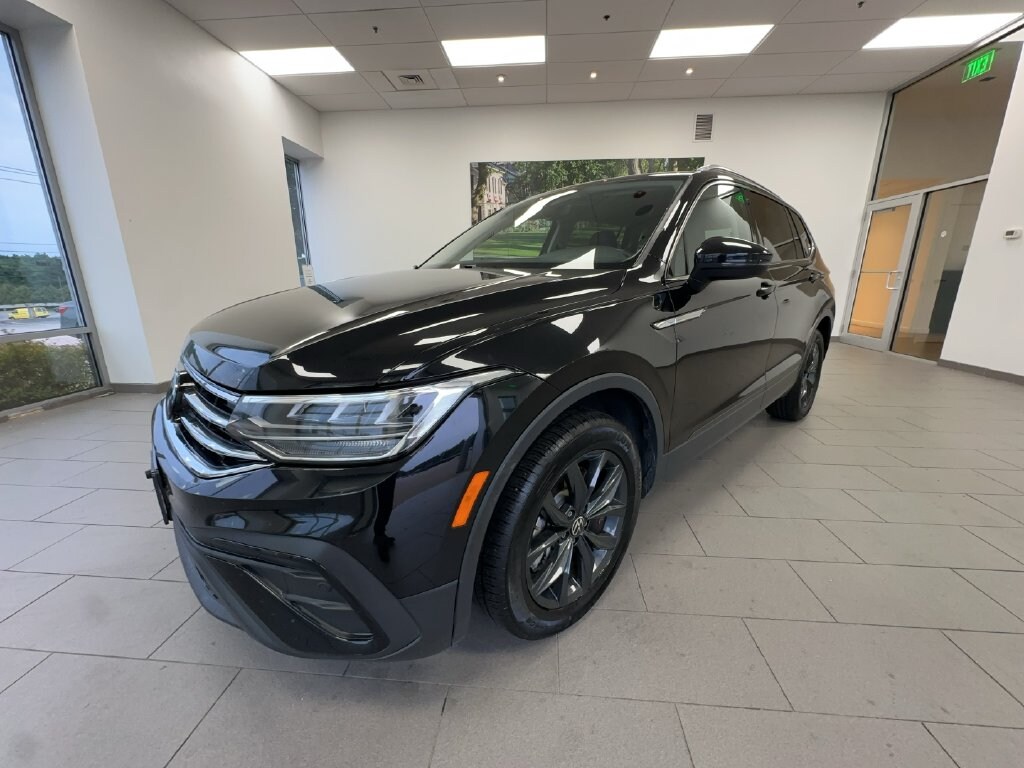 Used 2024 Volkswagen Tiguan 2.0T SE SUV