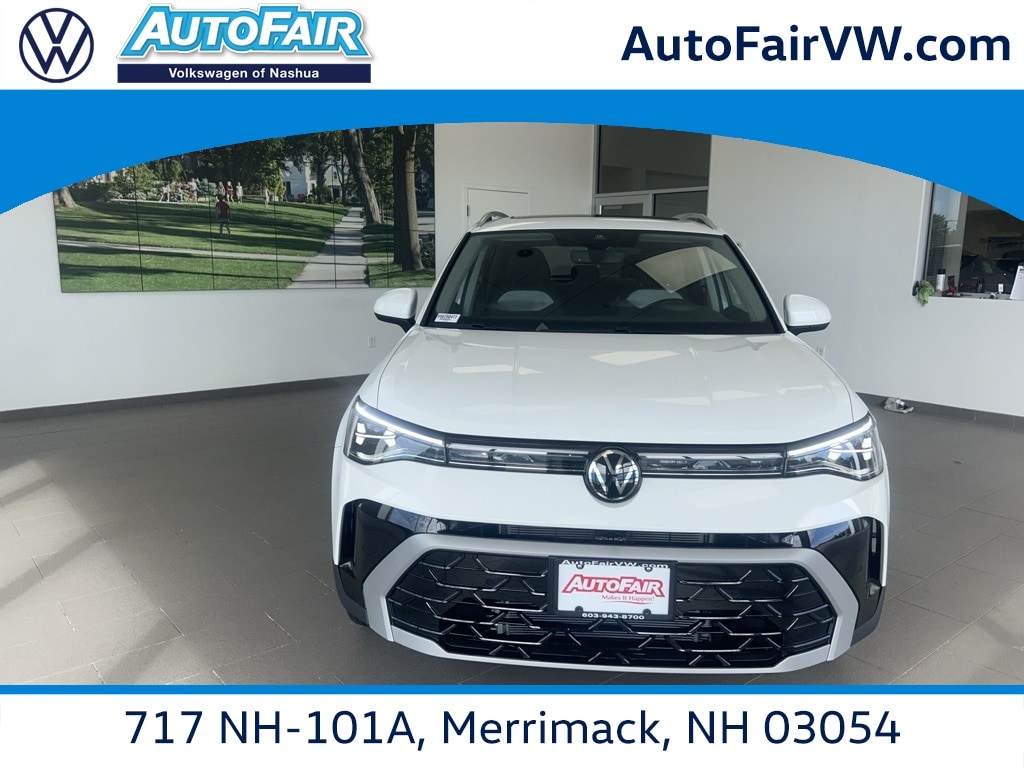 New 2025 Volkswagen Taos 1.5T SEL SUV