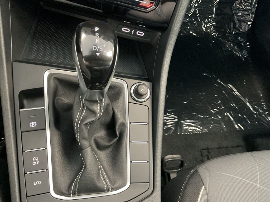 2026 Volkswagen Jetta Sport - Photo 24