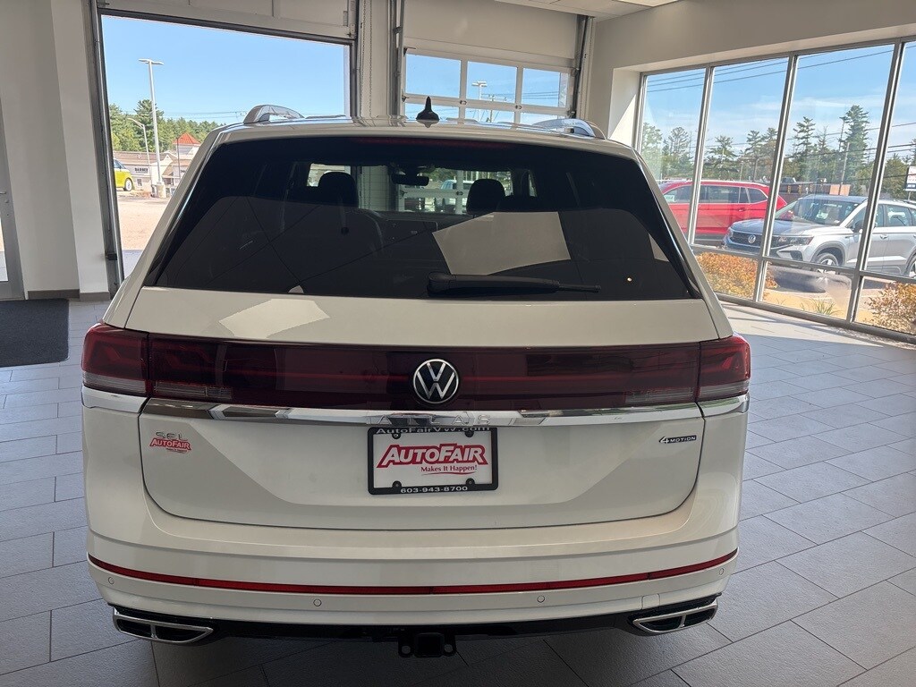 2026 Volkswagen Atlas SEL Premium R-Line photo 4