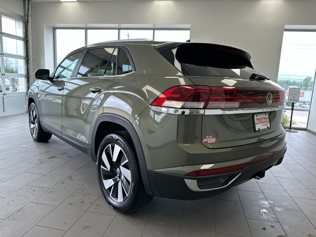 New 2026 Volkswagen Atlas Cross Sport 2.0T SE w/Technology SUV