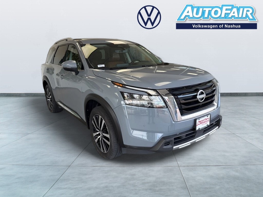 Used 2023 Nissan Pathfinder Platinum SUV
