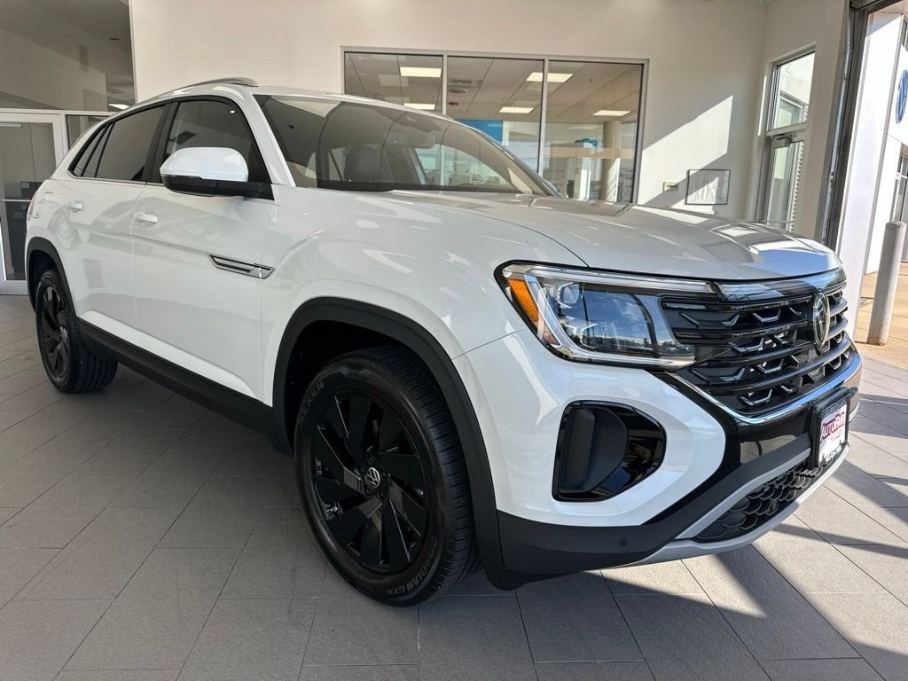 2026 Volkswagen Atlas Cross Sport SE w/Tech