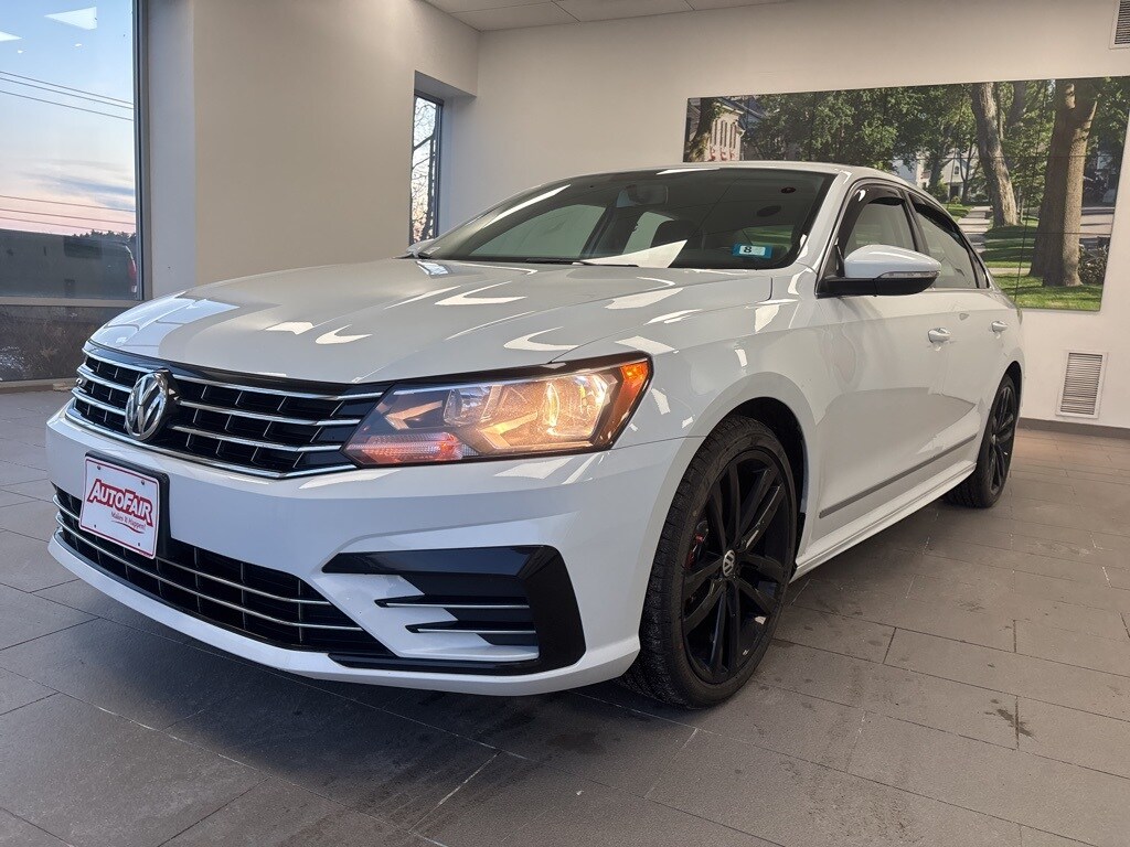 Used 2016 Volkswagen Passat 1.8T R-Line Sedan