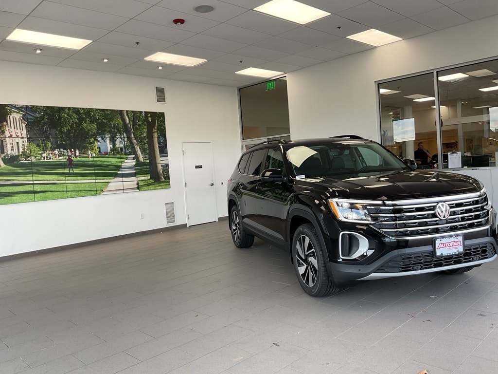 New 2026 Volkswagen Atlas 2.0T SE w/Technology SUV