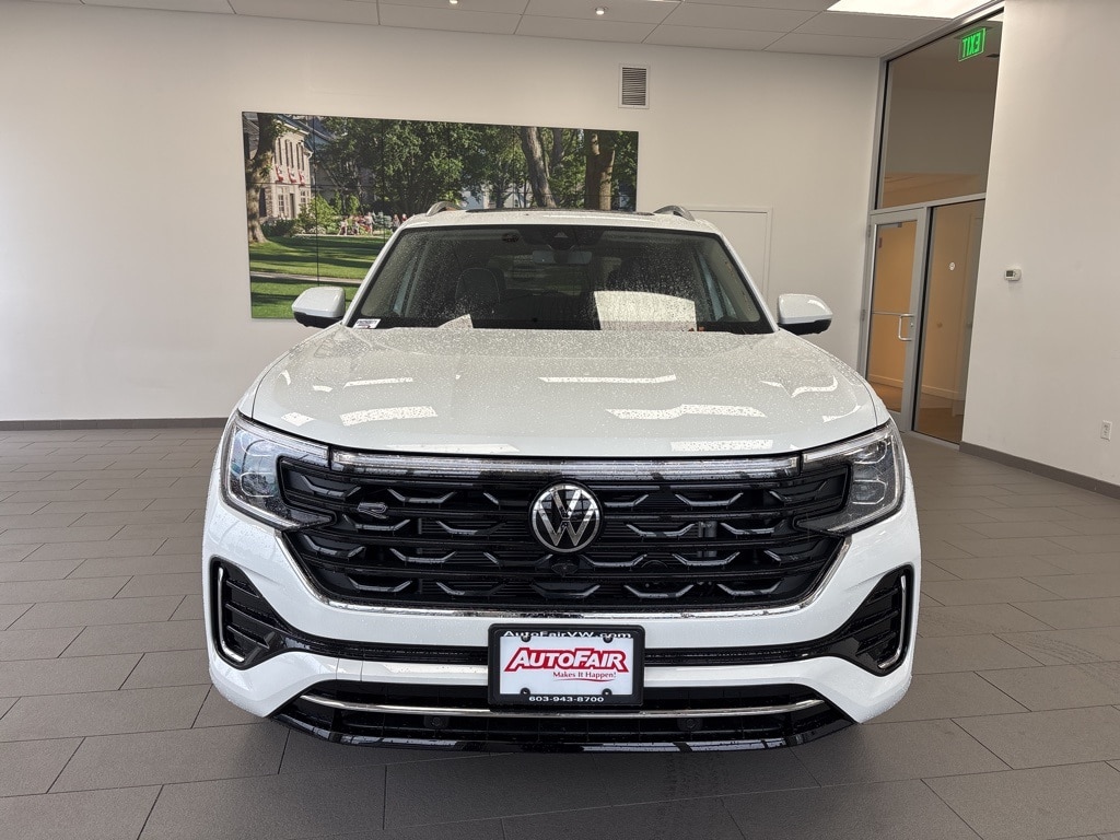 2026 Volkswagen Atlas SEL Premium R-Line's photo