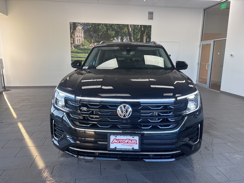 2026 Volkswagen Atlas SEL Premium R-Line's photo