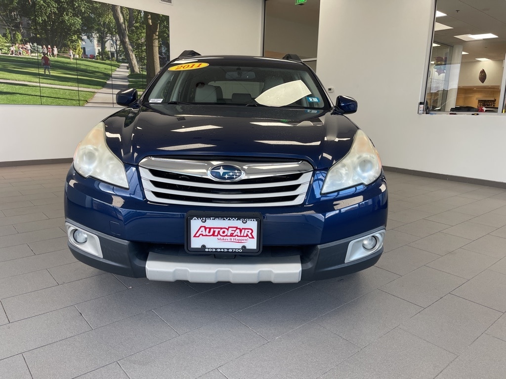 Used 2011 Subaru Outback I Limited with VIN 4S4BRBLC5B3399663 for sale in Merrimack, NH