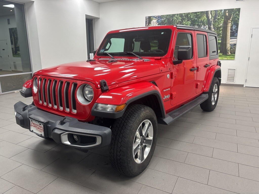 2018 Jeep Wrangler Unlimited Sahara photo 2