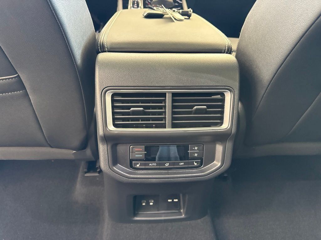 2026 Volkswagen Atlas SEL Premium R-Line - Photo 19