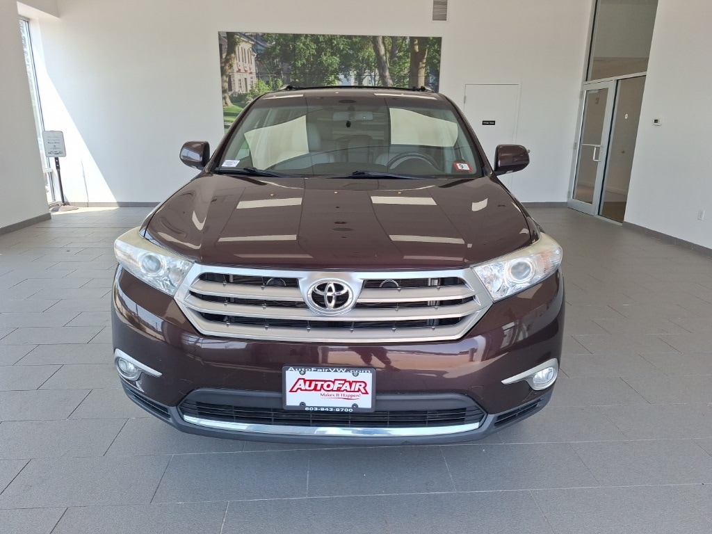 Used 2013 Toyota Highlander Limited with VIN 5TDDK3EH6DS267089 for sale in Merrimack, NH