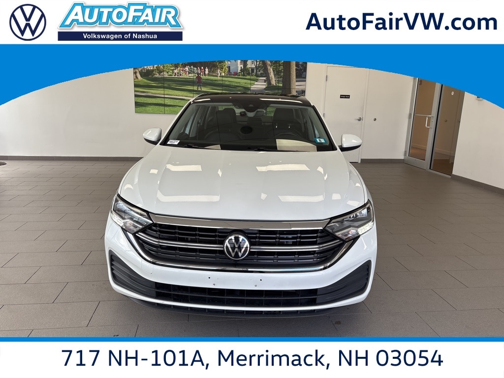 2024 Volkswagen Jetta SE's photo