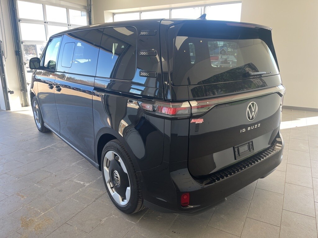 2025 Volkswagen ID. Buzz Pro S photo 3