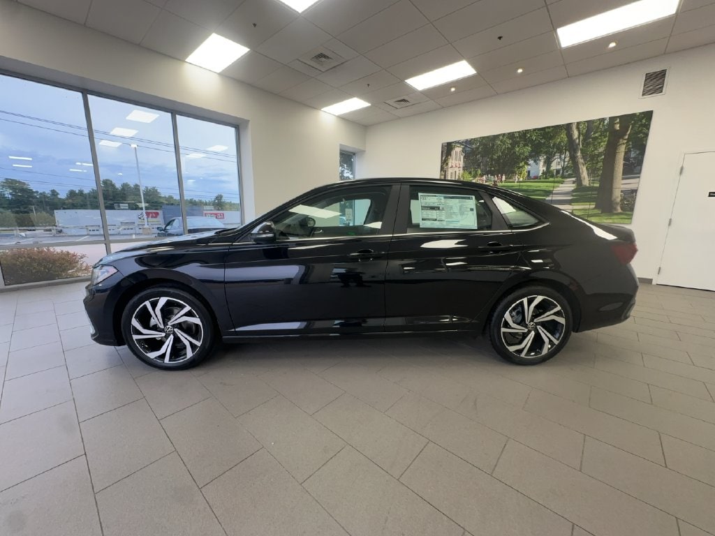 New 2027 Volkswagen Jetta 1.5T SEL Sedan