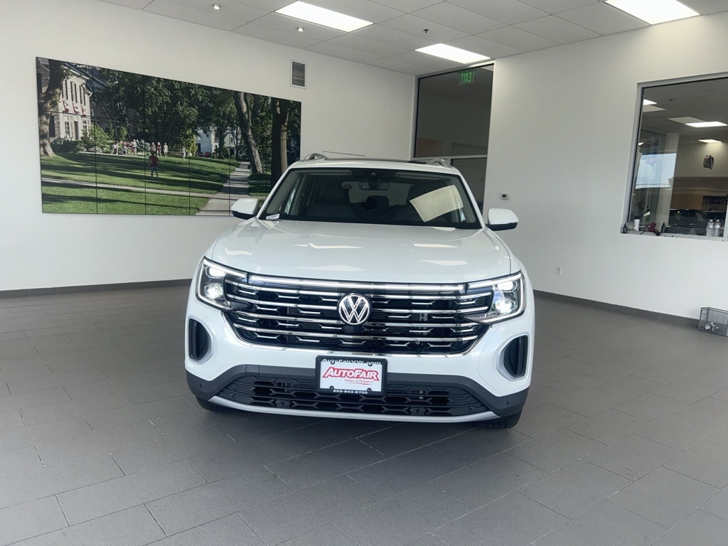 2026 Volkswagen Atlas SEL's photo