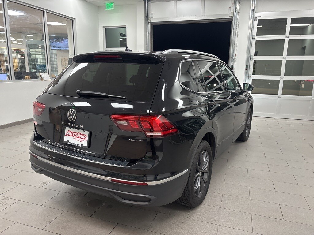2023 Volkswagen Tiguan SE photo 2