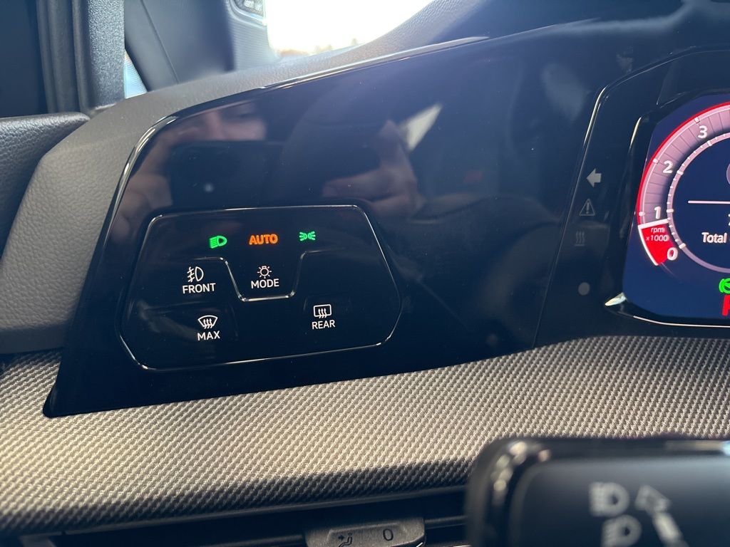 2026 Volkswagen Golf GTI SE - Photo 21